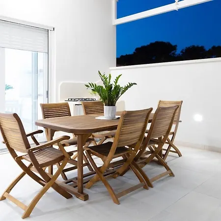 Hébergement de vacances Luxury With Terrace *