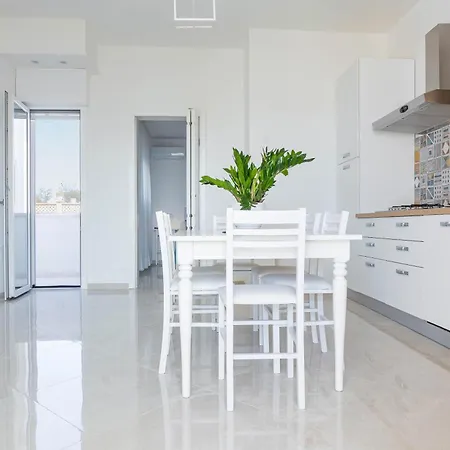 Luxury With Terrace Holiday home Marina di Mancaversa